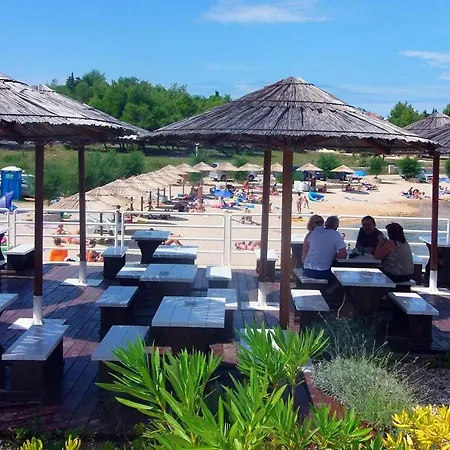 With Parking Space - Lozice, - 23514 Lägenhet