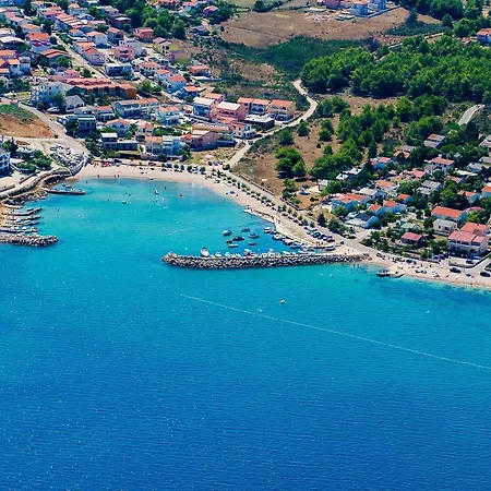 With Parking Space - Lozice, - 23514 Lägenhet