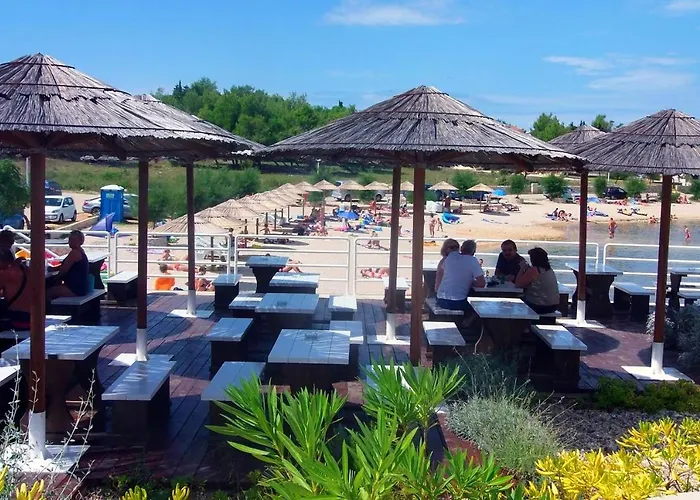 With Parking Space - Lozice, - 23514 Lägenhet