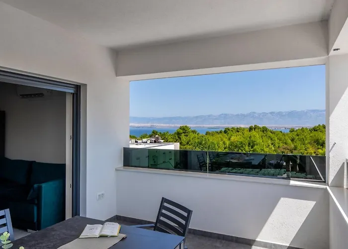 Lägenhet With Parking Space - Lozice, - 23514